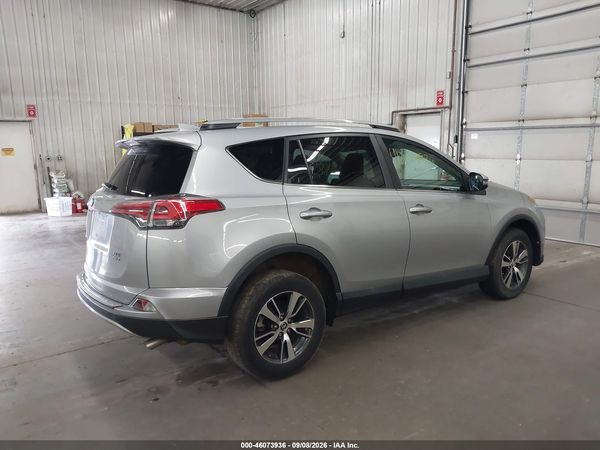 2017 TOYOTA RAV4 XLE — I4