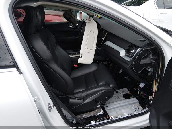 2019 VOLVO XC60 T6 MOMENTUM — I5