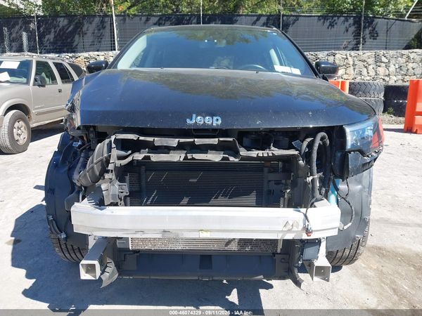 2022 JEEP COMPASS LIMITED 4X4 — I152