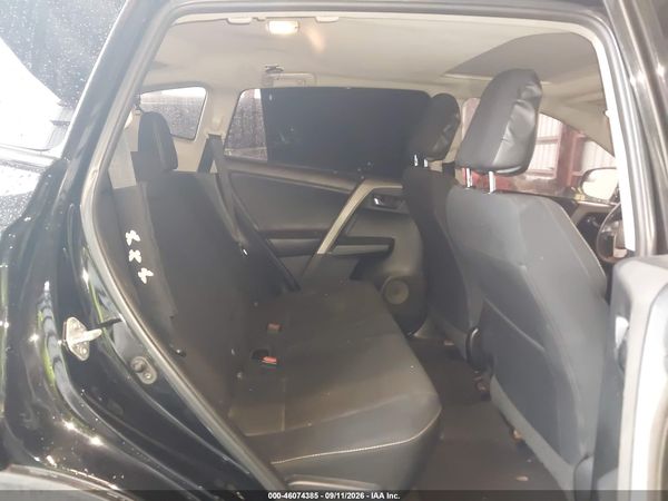 2016 TOYOTA RAV4 XLE — I8