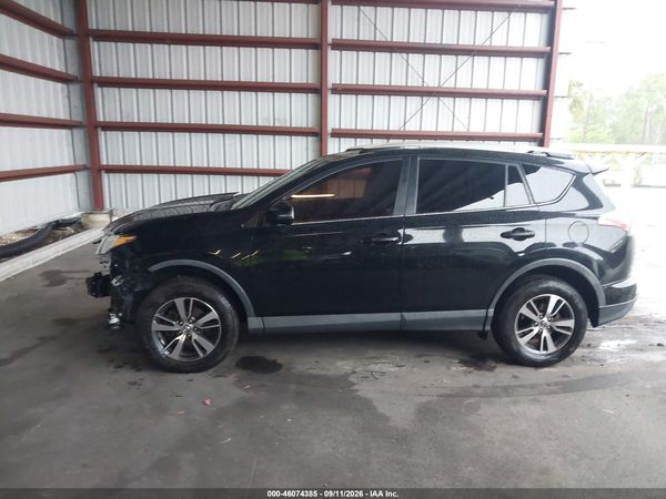 2016 TOYOTA RAV4 XLE — I117