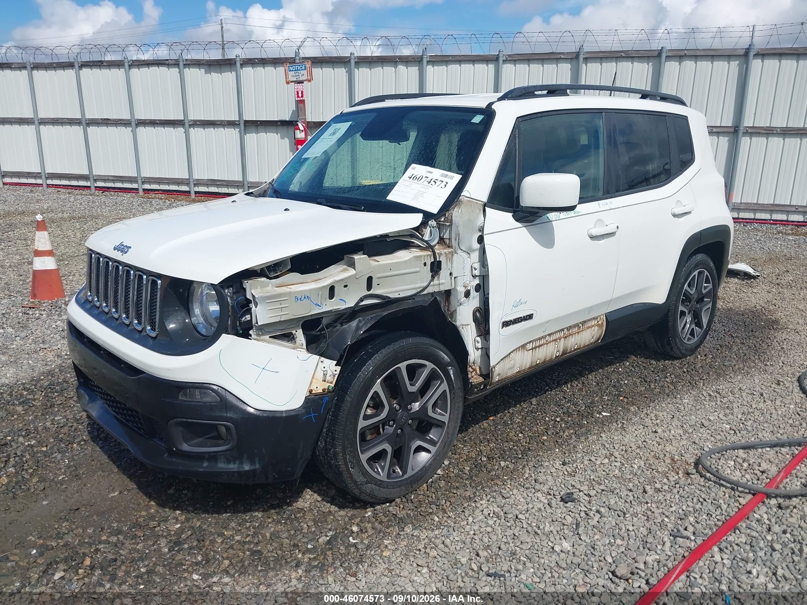 2018 JEEP RENEGADE LATITUDE FWD — I2