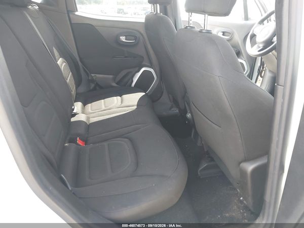 2018 JEEP RENEGADE LATITUDE FWD — I8