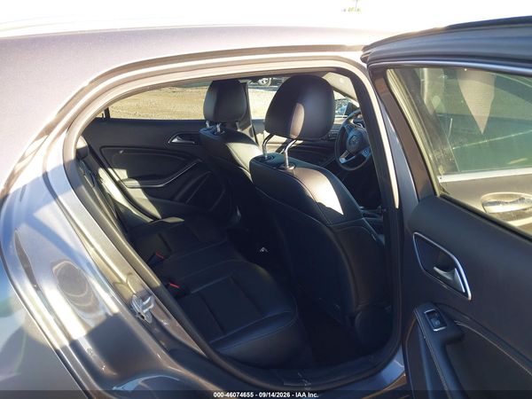2017 MERCEDES-BENZ GLA 250 4MATIC — I8