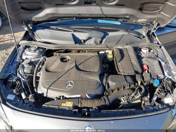 2017 MERCEDES-BENZ GLA 250 4MATIC — I10