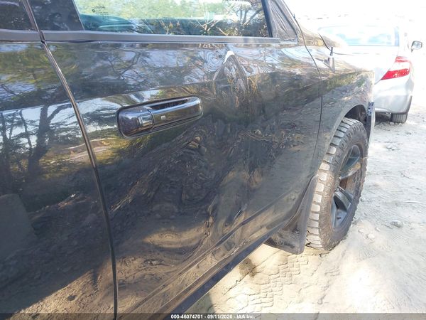 2016 RAM 1500 SPORT — I6