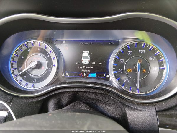 2016 CHRYSLER 300 ANNIVERSARY EDITION — I7