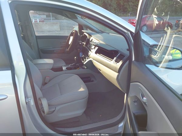 2016 KIA SEDONA LX