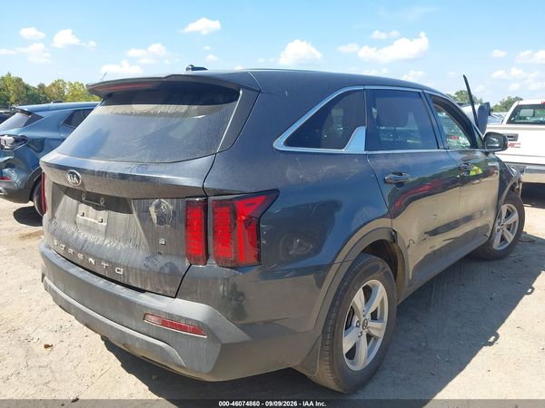 2021 KIA SORENTO LX — I4