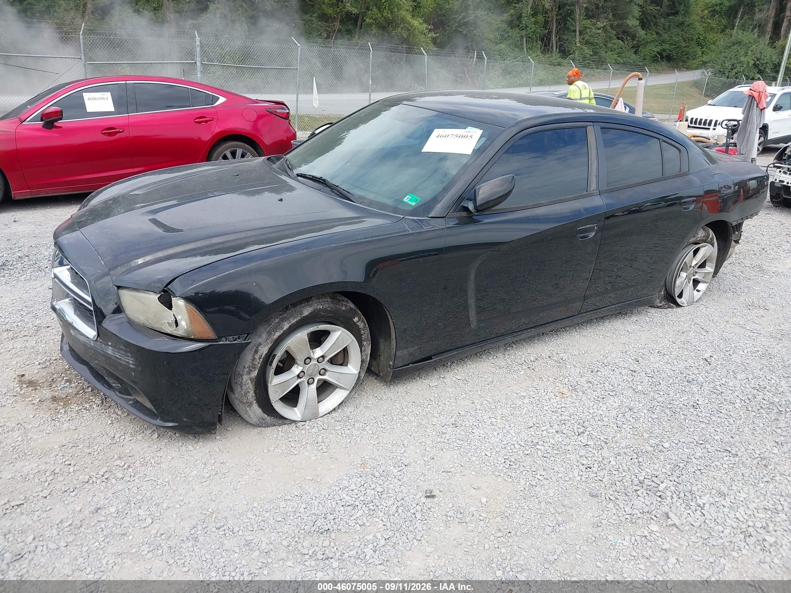 2013 DODGE CHARGER SXT — I2