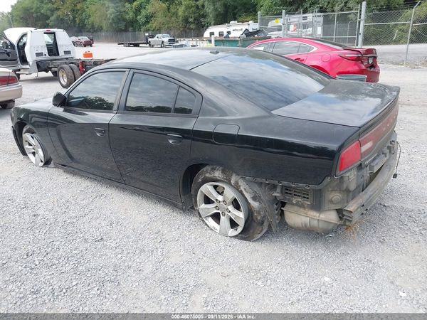 2013 DODGE CHARGER SXT — I3