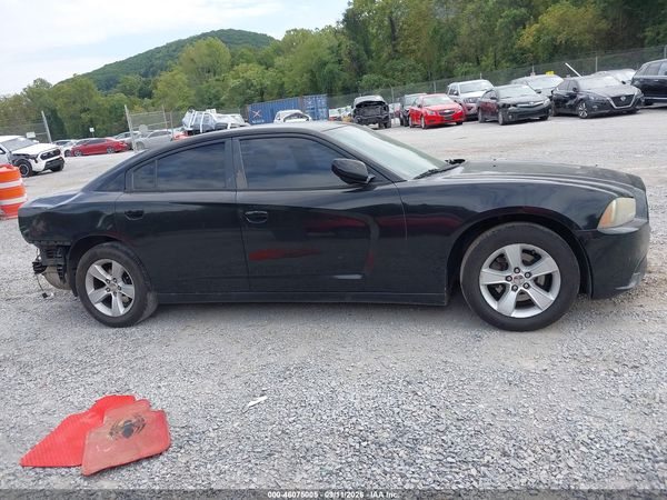 2013 DODGE CHARGER SXT — I116