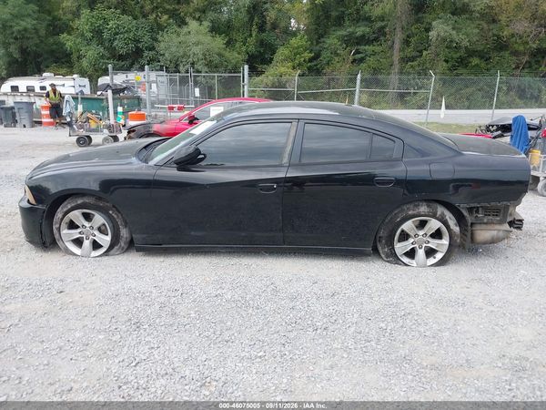 2013 DODGE CHARGER SXT — I117