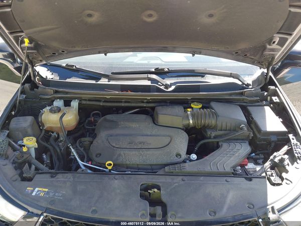 2022 CHRYSLER PACIFICA TOURING L — I10