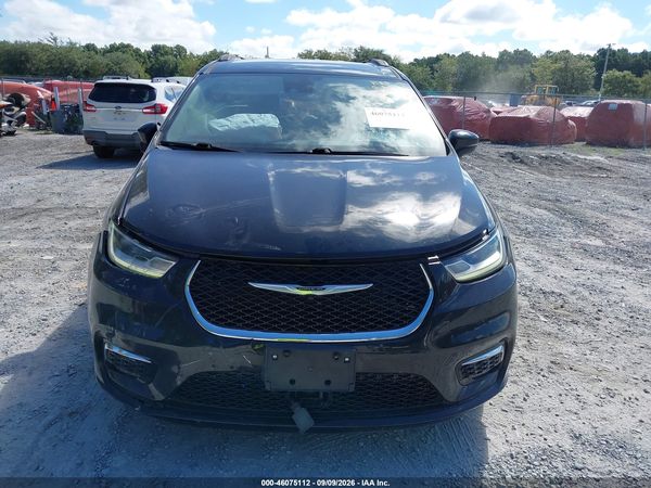 2022 CHRYSLER PACIFICA TOURING L — I115