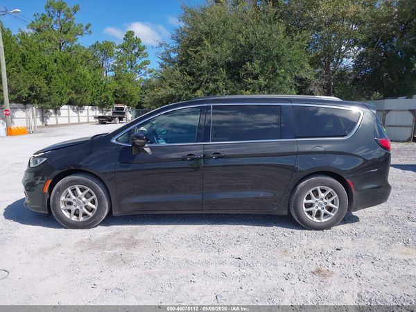 2022 CHRYSLER PACIFICA TOURING L — I117
