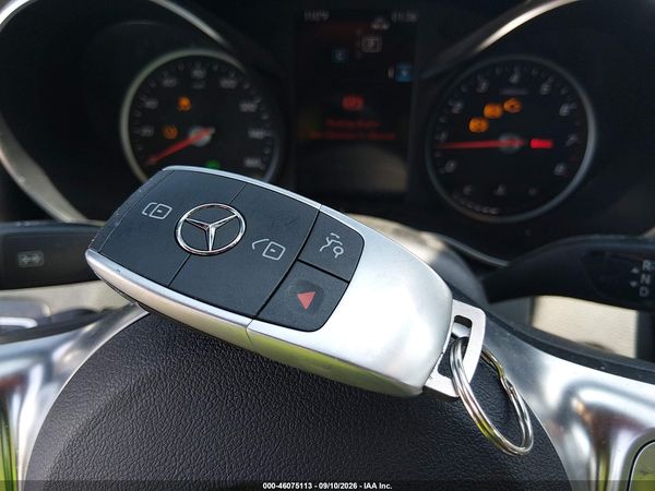 2019 MERCEDES-BENZ C 300 C300 — I11