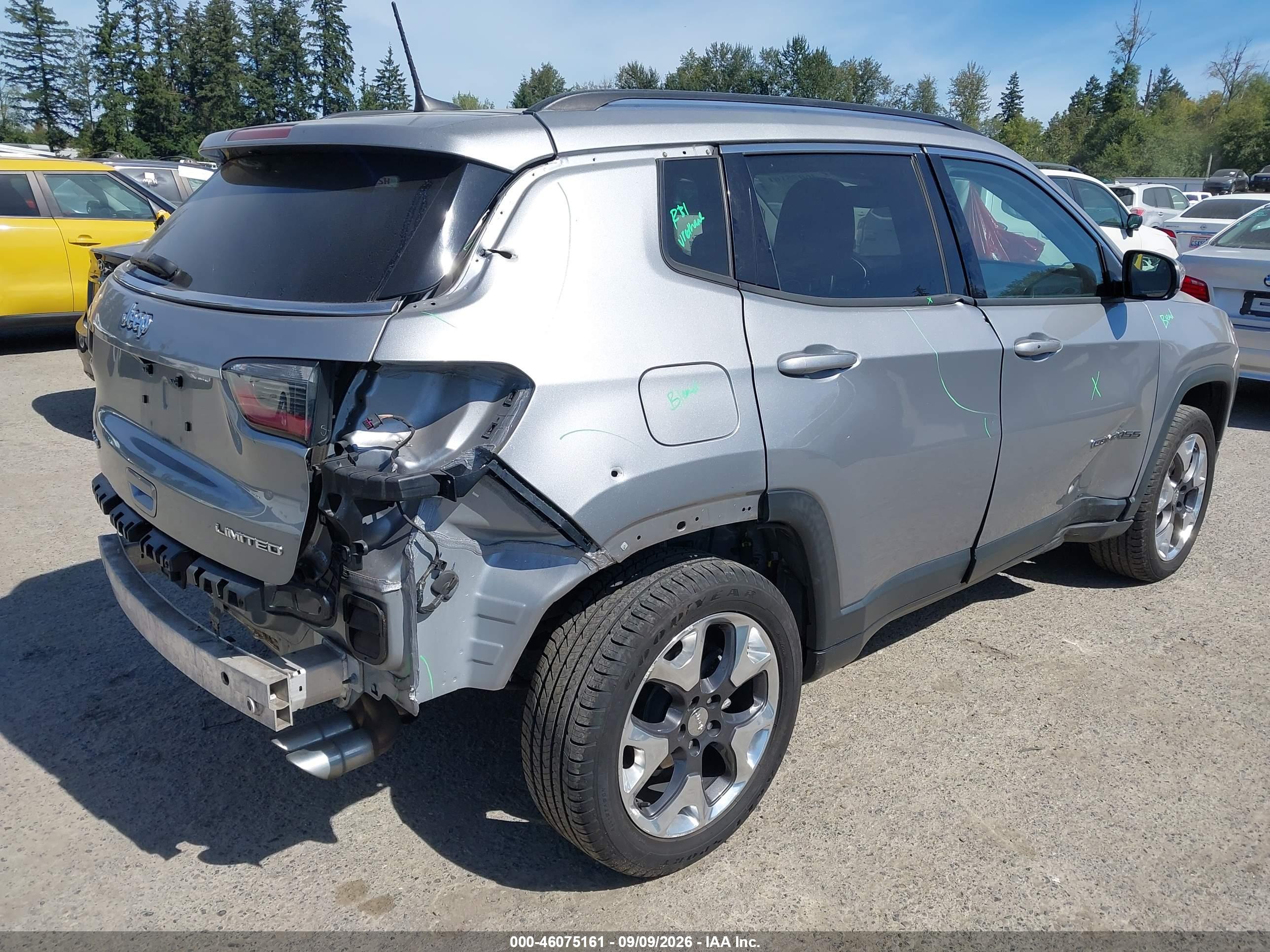 2018 JEEP COMPASS LIMITED 4X4 — I4