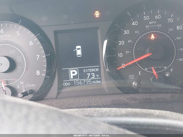 2017 TOYOTA SIENNA LE 8 PASSENGER — I7