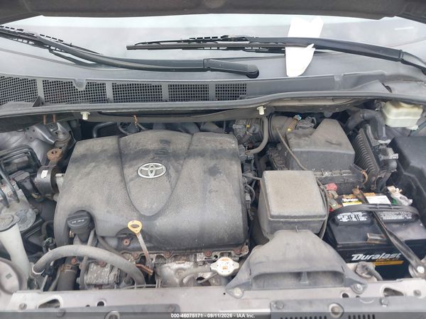 2017 TOYOTA SIENNA LE 8 PASSENGER — I10