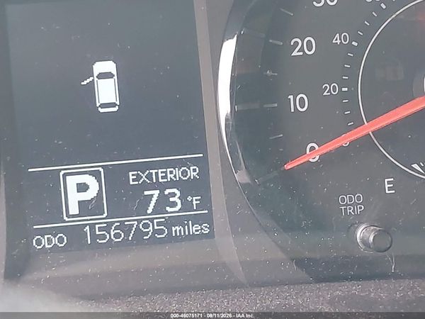 2017 TOYOTA SIENNA LE 8 PASSENGER — I118