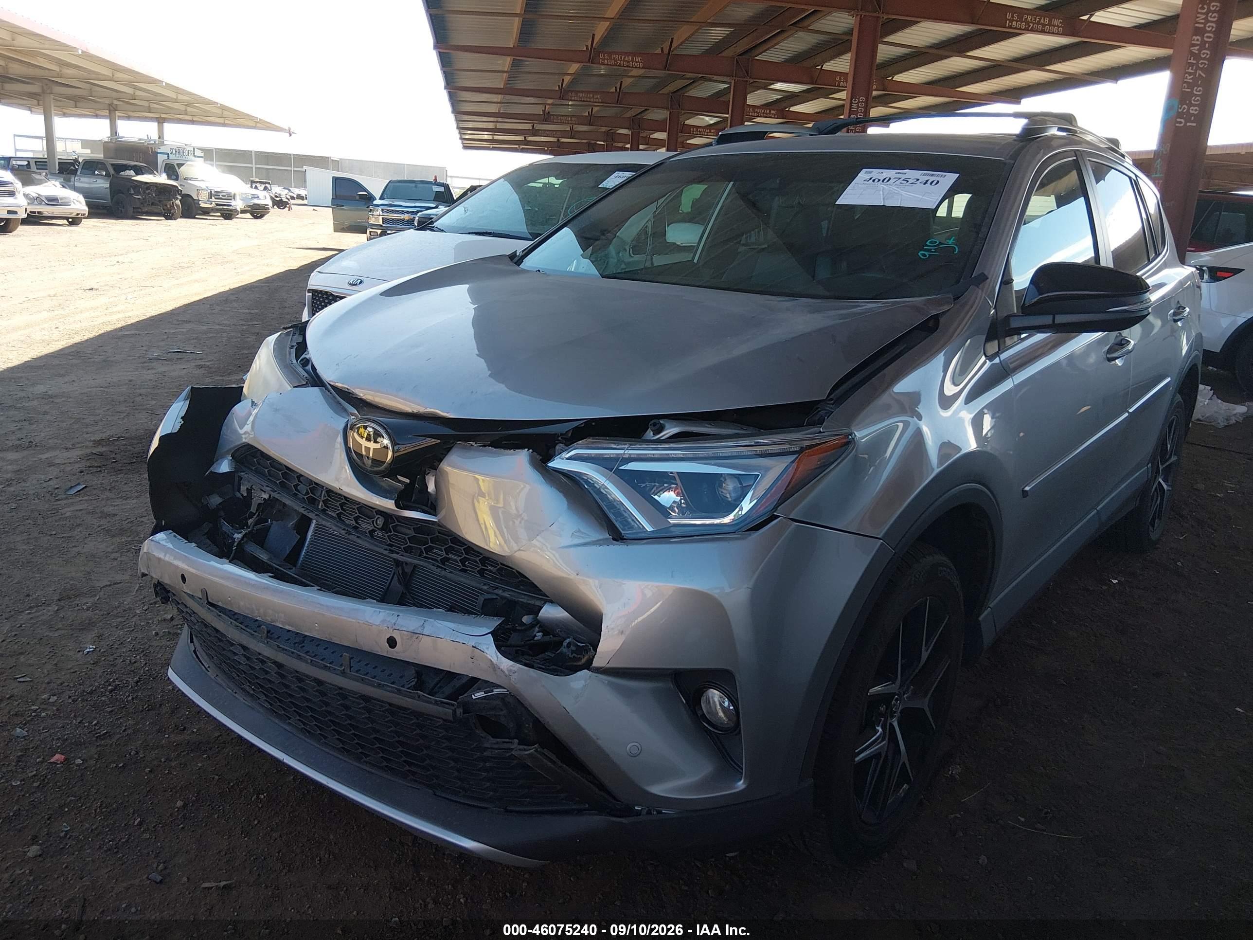 2016 TOYOTA RAV4 SE — I2