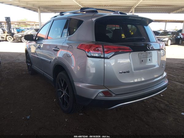 2016 TOYOTA RAV4 SE — I3