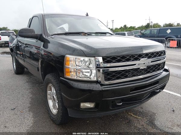 2012 CHEVROLET SILVERADO 1500 LTZ — I1