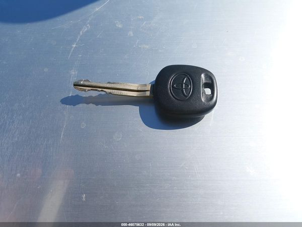 2016 TOYOTA SIENNA LE 8 PASSENGER — I11