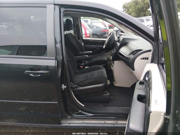 2016 DODGE GRAND CARAVAN SE — I5