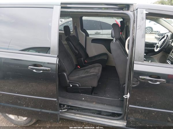 2016 DODGE GRAND CARAVAN SE — I8