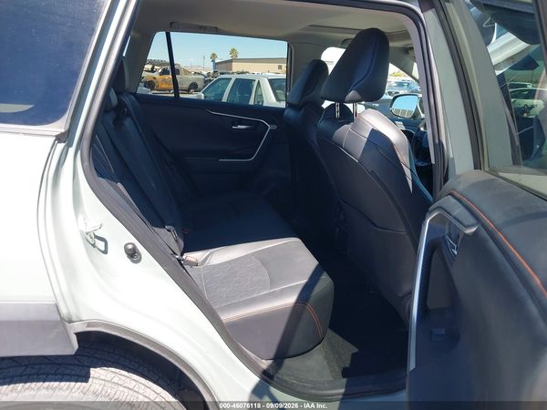 2019 TOYOTA RAV4 ADVENTURE — I8