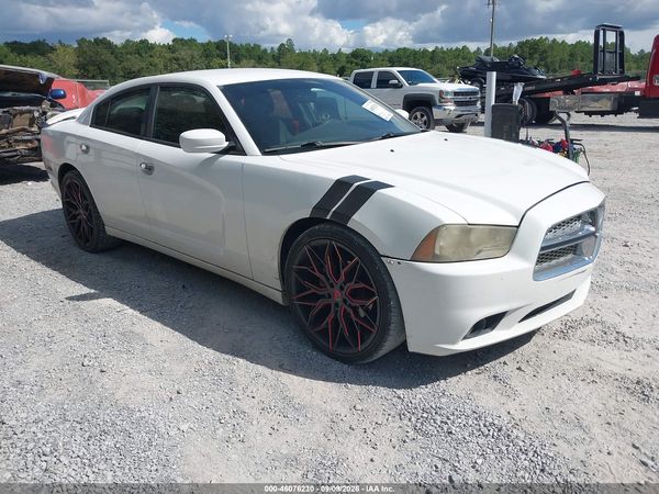 2013 DODGE CHARGER SXT — I1