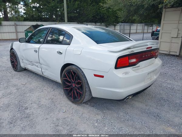 2013 DODGE CHARGER SXT — I3