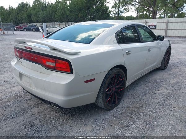 2013 DODGE CHARGER SXT — I4