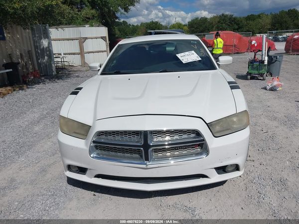 2013 DODGE CHARGER SXT — I115