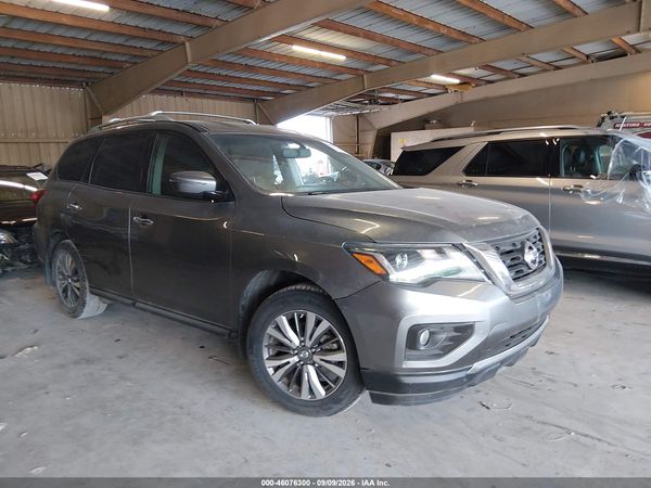 2018 NISSAN PATHFINDER SV