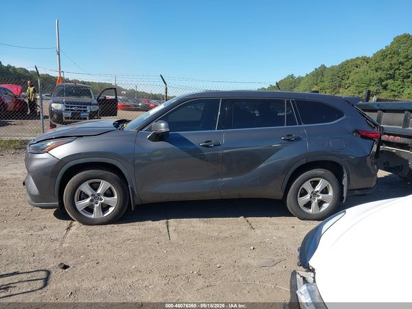 2022 TOYOTA HIGHLANDER LE — I117