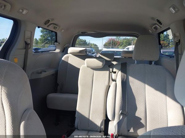 2013 TOYOTA SIENNA LE V6 8 PASSENGER