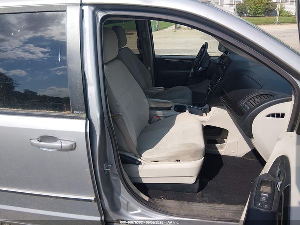 2013 DODGE GRAND CARAVAN SXT — I5