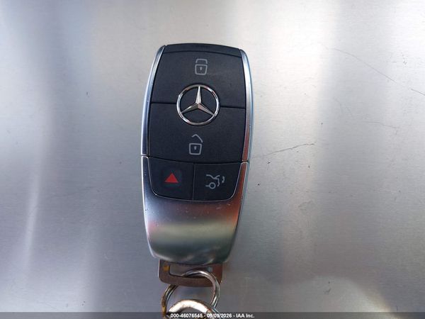 2023 MERCEDES-BENZ GLB 250 GLB250 — I11