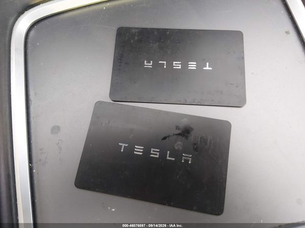 2021 TESLA MODEL Y — I11
