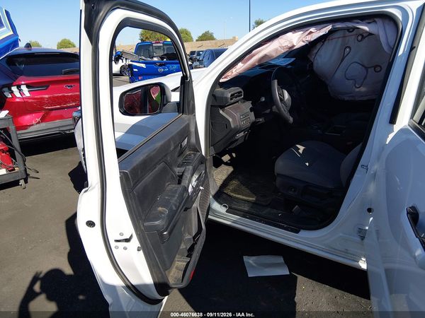 2024 TOYOTA TACOMA SR5 — I5