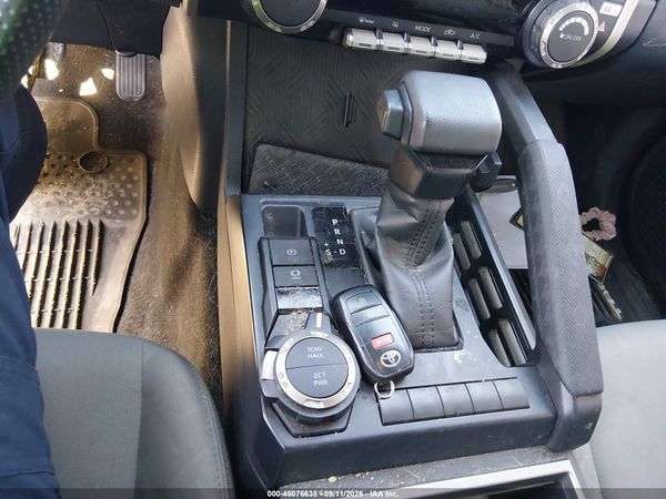 2024 TOYOTA TACOMA SR5 — I11