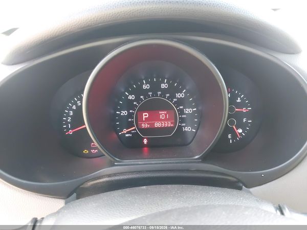 2016 KIA SOUL Plus — I7