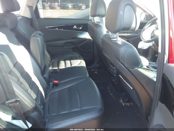 2016 KIA SORENTO 3.3L SX — I8