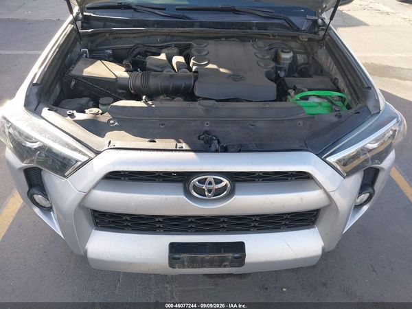 2016 TOYOTA 4RUNNER SR5 — I10