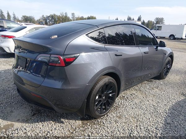 2020 TESLA MODEL Y — I4