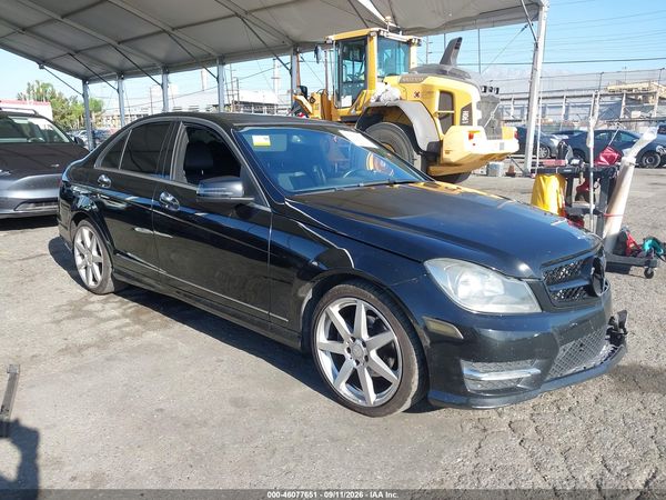 2014 MERCEDES-BENZ C 250 SPORT — I1