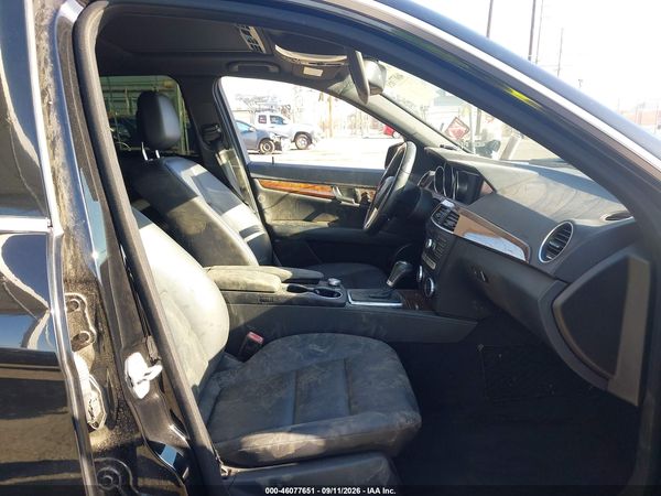 2014 MERCEDES-BENZ C 250 SPORT — I5